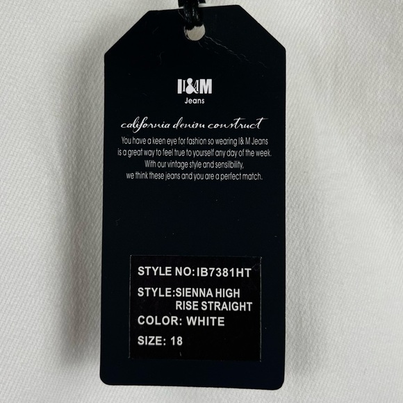 NWT I & M Black Label Sienna Straight High Rise White Jeans Size 18 - Picture 8 of 12